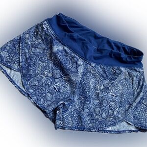 CALIA running shorts with liner, blue & white design, size large